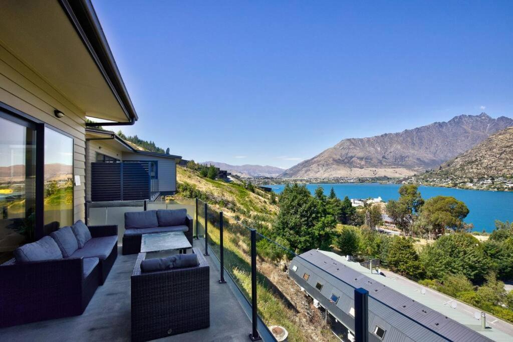 4 Bedroom Stunning Modern Family Home Queenstown Eksteriør bilde